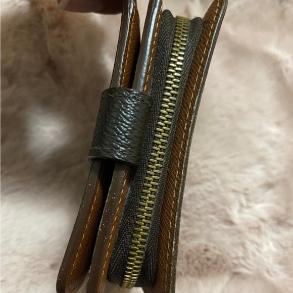 LV wallet - Picture 2 of 5